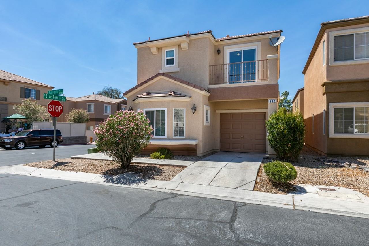 892 Blue Rosalie Pl - Photo 2 of 42