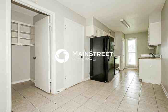 4816 Allrand Rd - Photo 4 of 19