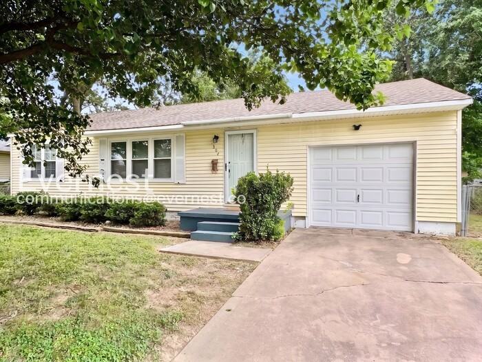 802 N Birch St - Photo 2 of 25