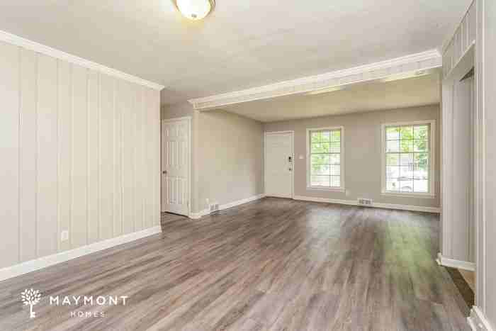 2326 Kaywood Ln - Photo 5 of 16