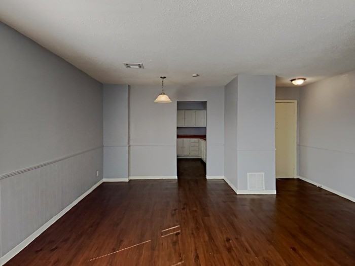 409 25th Ave N - Photo 2 of 14
