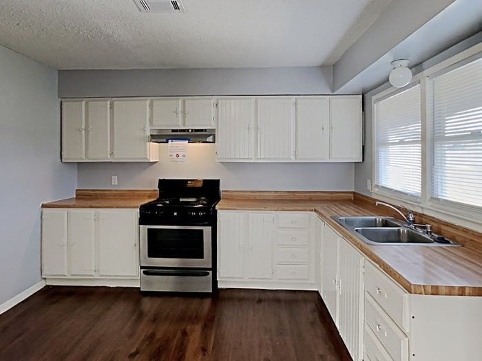409 25th Ave N - Photo 5 of 14