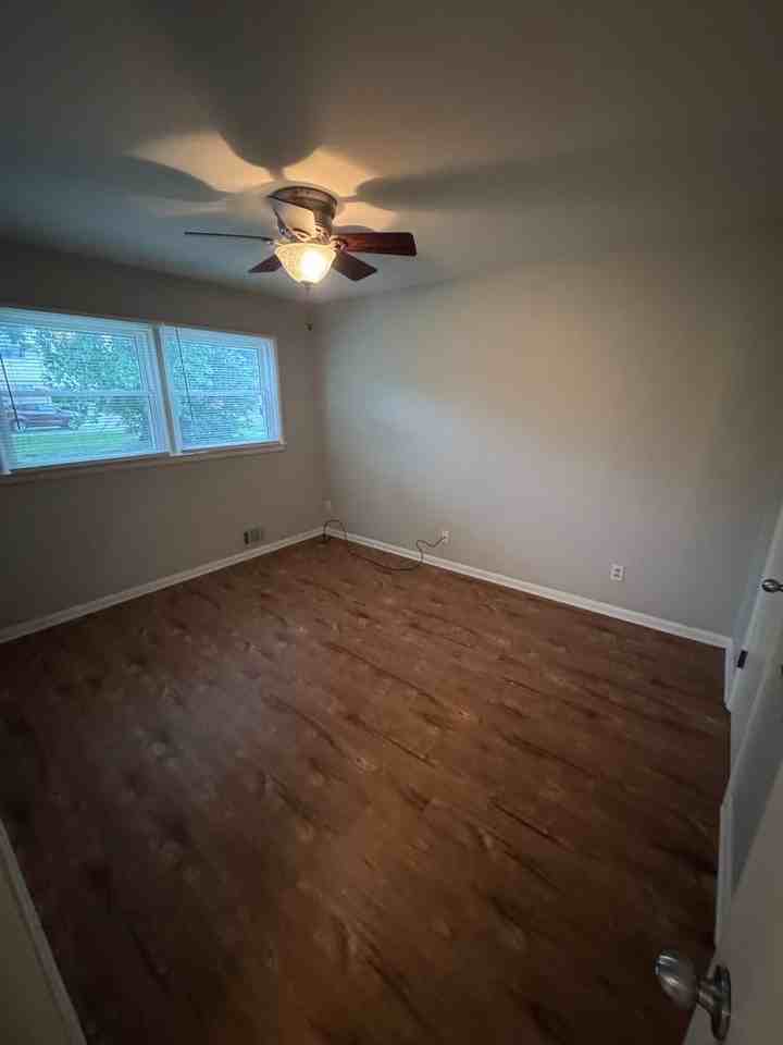 509 3 Mile Rd - Photo 5 of 7