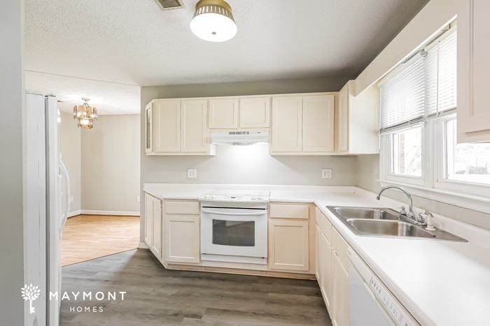 201 Walker Way - Photo 5 of 14