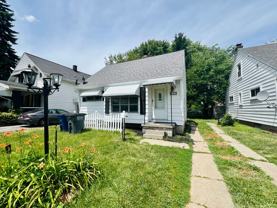405 E Manhattan Blvd - Photo 1 of 1