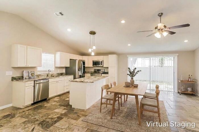 16051 Grass Lake Dr - Photo 4 of 19
