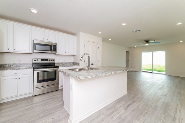 218 Linda Ln - Photo 4 of 10