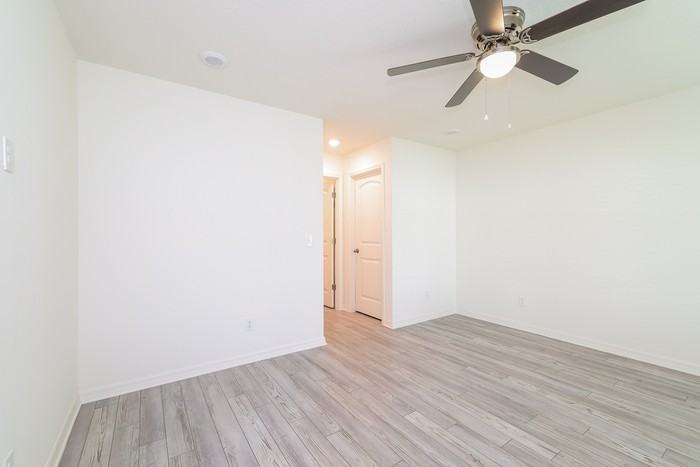 218 Linda Ln - Photo 5 of 10