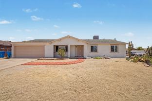 8129 W Hazelwood St - Photo 1 of 1