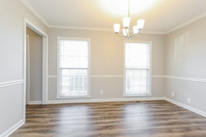 1237 Cobblestone Ln - Photo 3 of 10