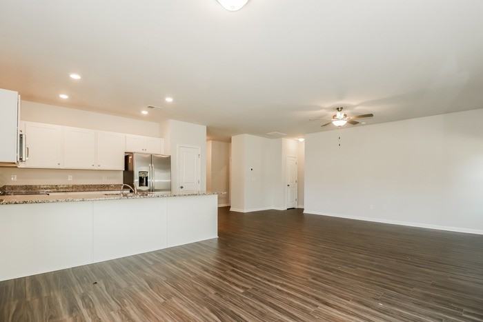 247 Dorian Loop - Photo 5 of 12