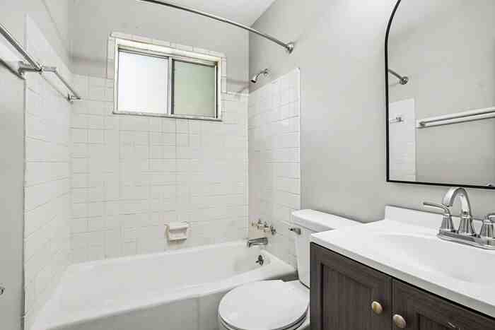 514 N Berkley St #516N - Photo 4 of 12