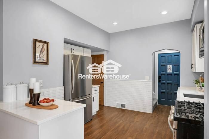 4100 Vera Cruz Ave N - Photo 6 of 46
