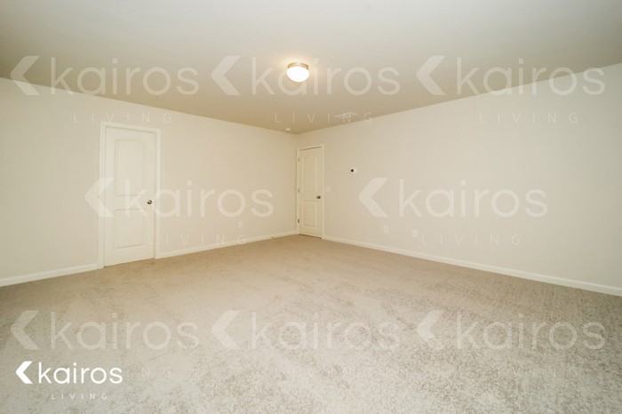 8 Plymouth Ct - Photo 7 of 18