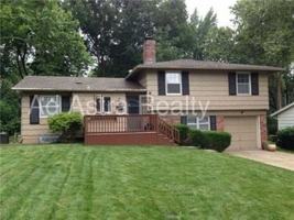 featured image of 8909 W 71st St