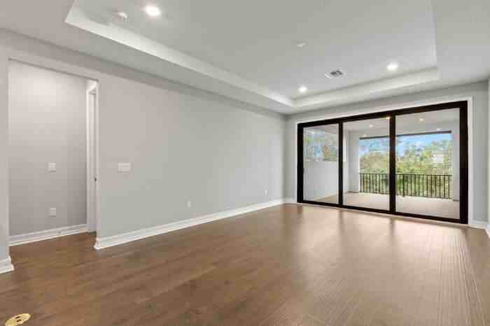 1011 Seagrape Dr - Photo 3 of 28