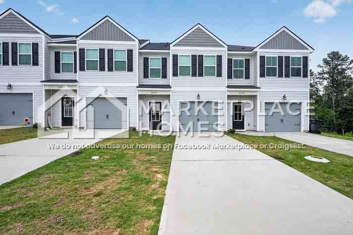 3053 Hearthstone Way - Photo 3 of 34