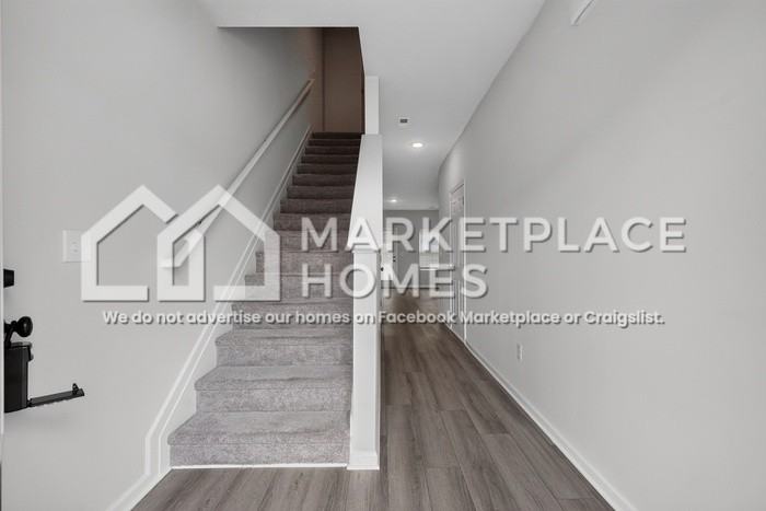 3053 Hearthstone Way - Photo 5 of 34