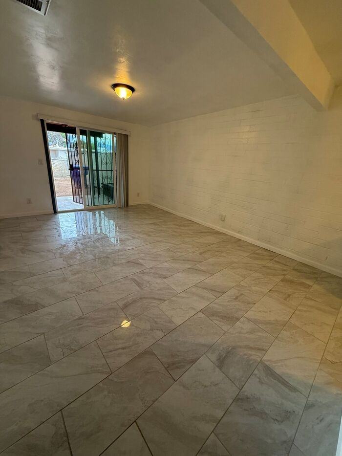 3984 S Evergreen Ave - Photo 5 of 21