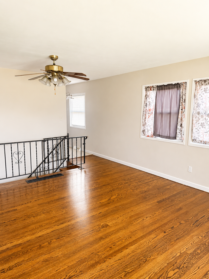 10933 Brookings Dr - Photo 2 of 7