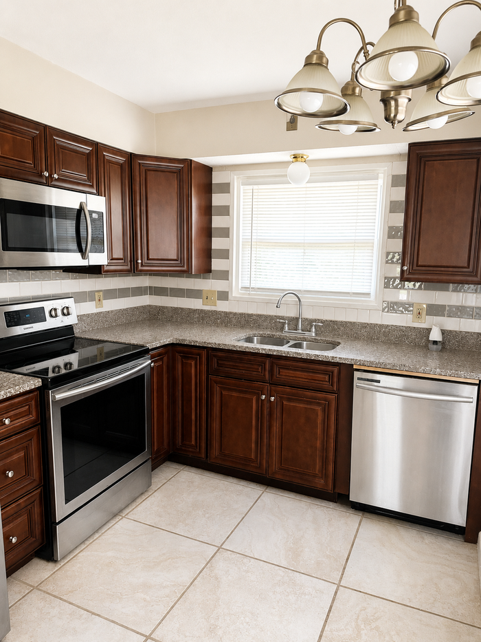 10933 Brookings Dr - Photo 5 of 7