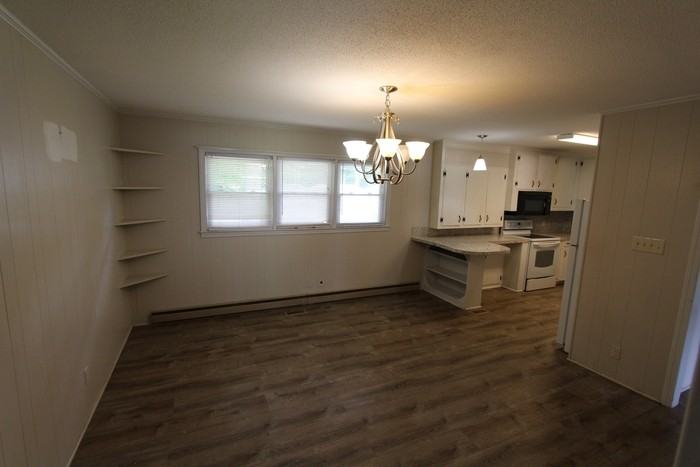 641 Stamie Dr - Photo 4 of 13