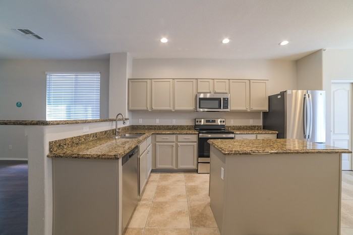 4210 S Mariposa Dr - Photo 6 of 22