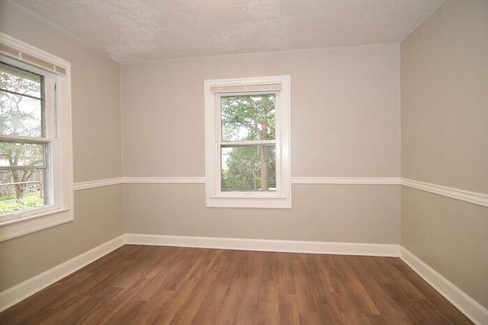 4935 W 11th St - Photo 7 of 13