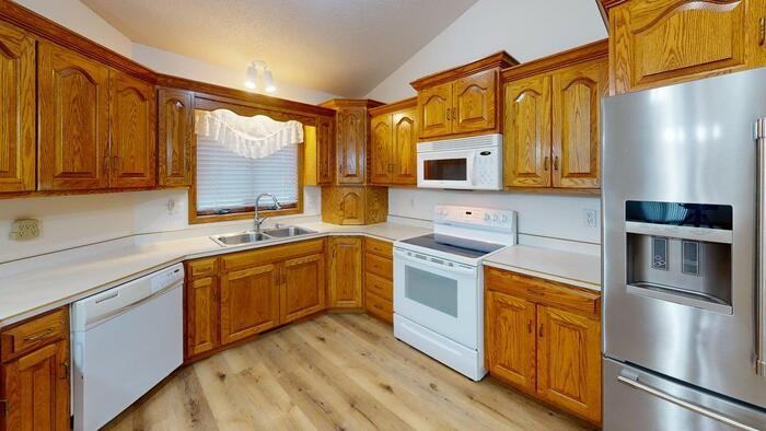 3614 N 19th St - Photo 2 of 17
