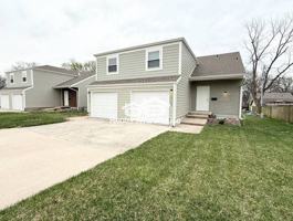 featured image of 6907 Floyd St