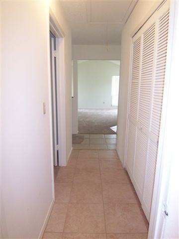 10819 Venice Cir - Photo 5 of 12