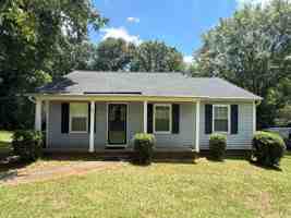featured image of 701 Echo Cove Ln