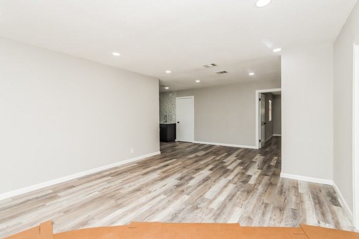 2628 S Marsalis Ave - Photo 4 of 20