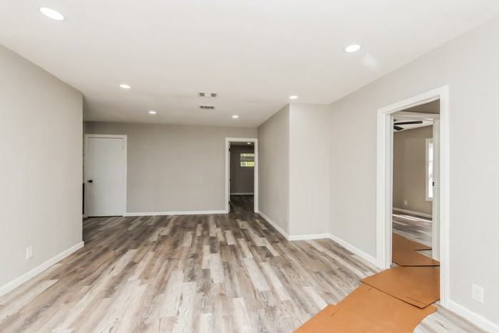 2628 S Marsalis Ave - Photo 6 of 20