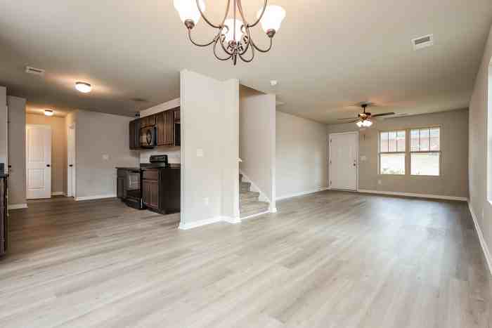 306 Mill Meadow Rd - Photo 6 of 20