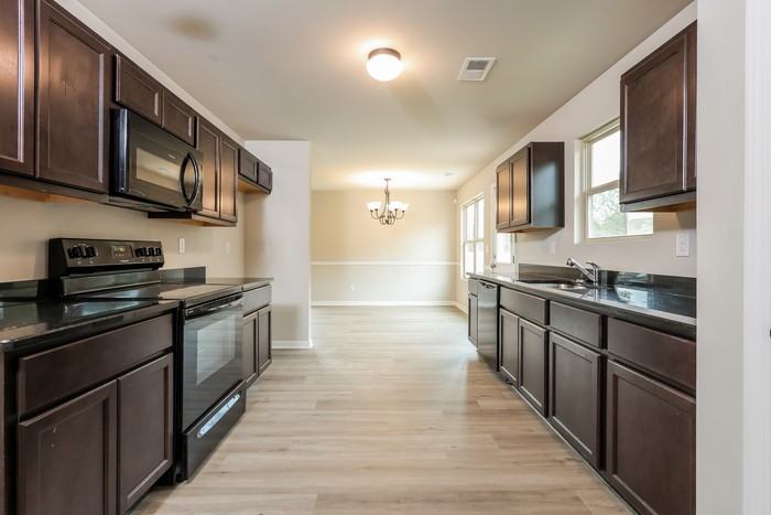 306 Mill Meadow Rd - Photo 7 of 20