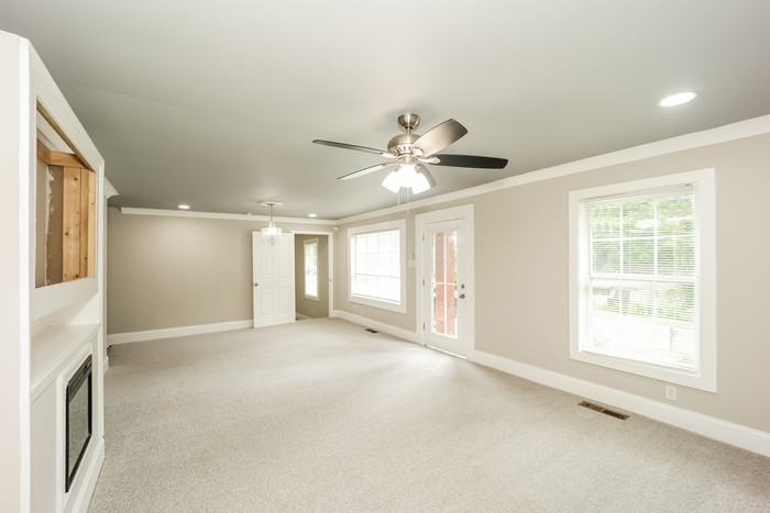 766 Cascade Dr - Photo 3 of 15