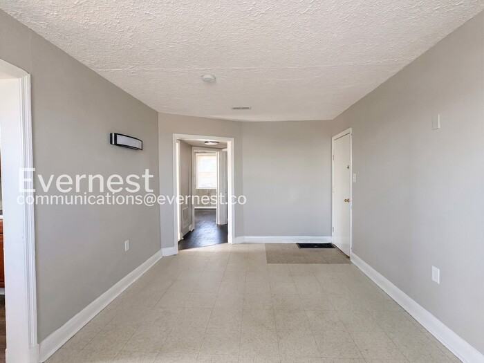 1049 E Patapsco Ave #C - Photo 7 of 21