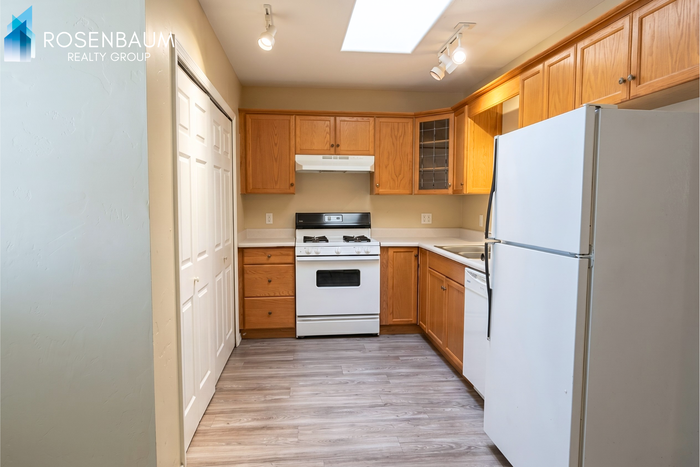 8430 E Leigh Dr #A - Photo 4 of 10