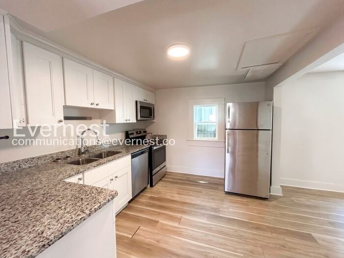 1130 Quash St - Photo 3 of 14