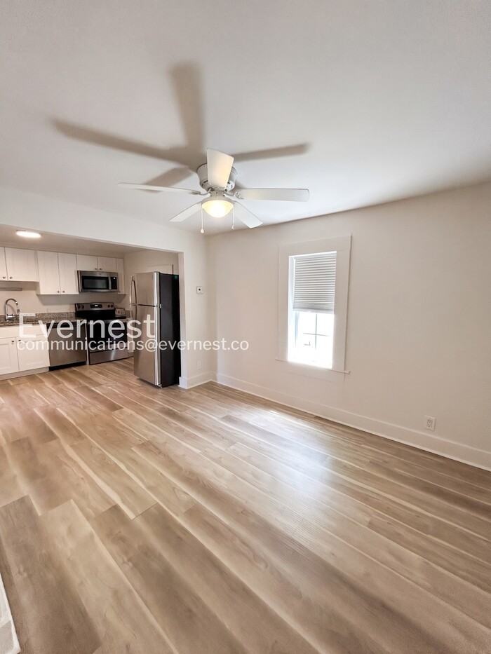 1130 Quash St - Photo 4 of 14