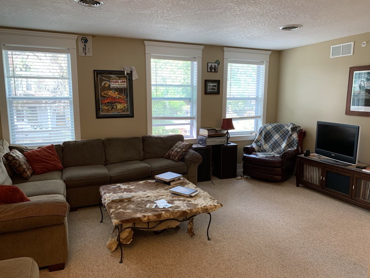 916 S Hatch St #202 - Photo 4 of 9