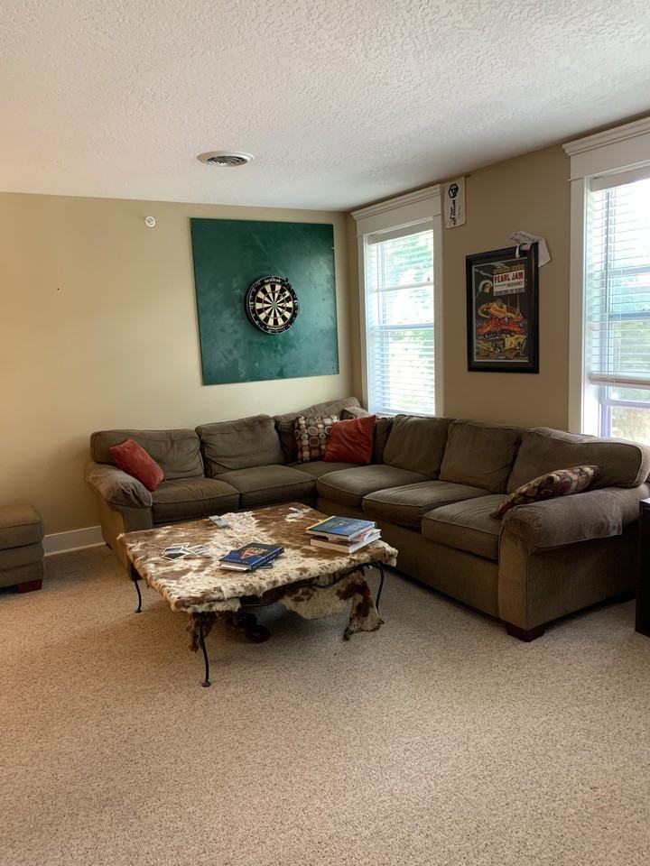 916 S Hatch St #202 - Photo 5 of 9