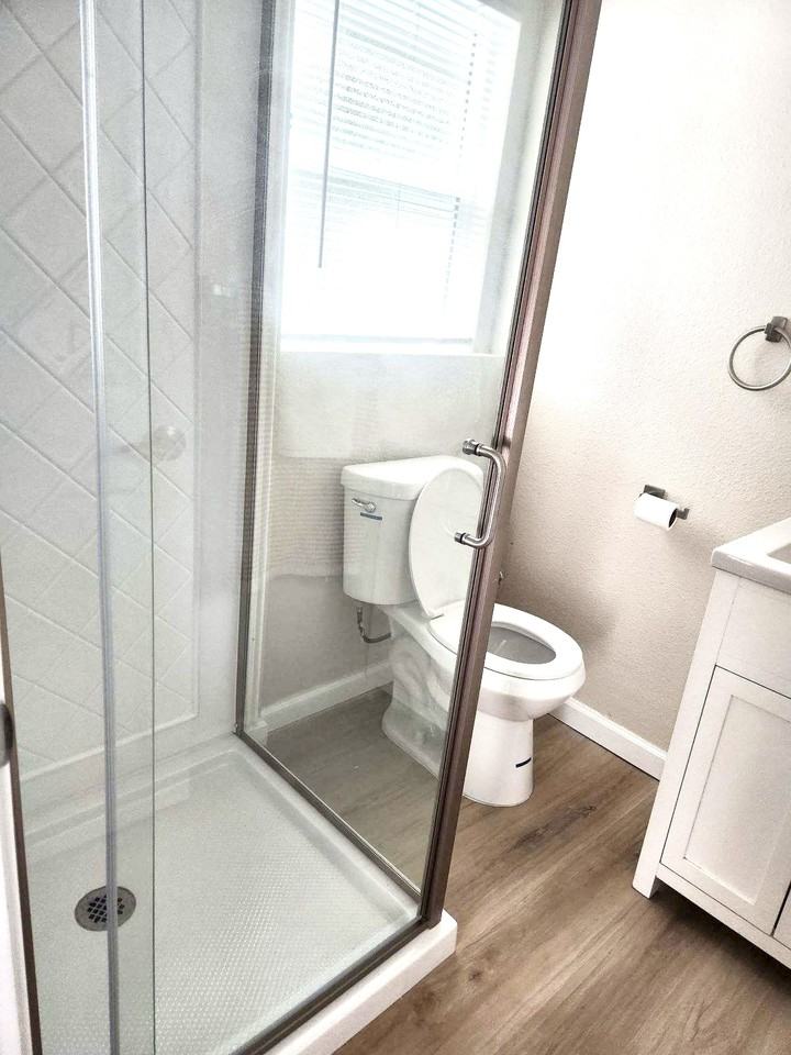 1248 Oak St #NA - Photo 7 of 12
