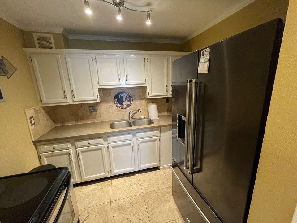 405 Dunwoody St #3 - Photo 5 of 24