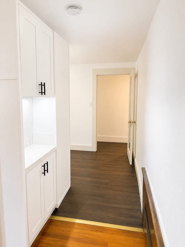 1012 Oak St #A - Photo 6 of 6