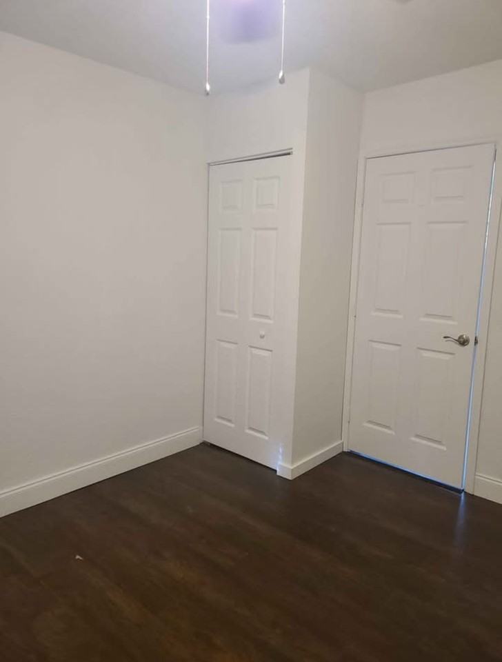 1370 Nw 193rd Ter #NA - Photo 2 of 13