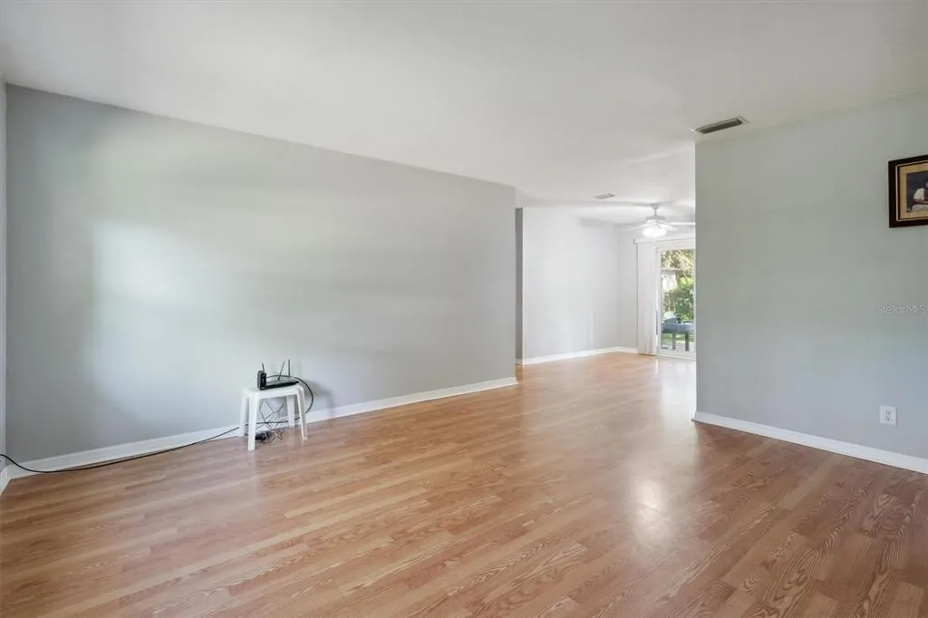 221 Se 70th St #NA - Photo 7 of 34
