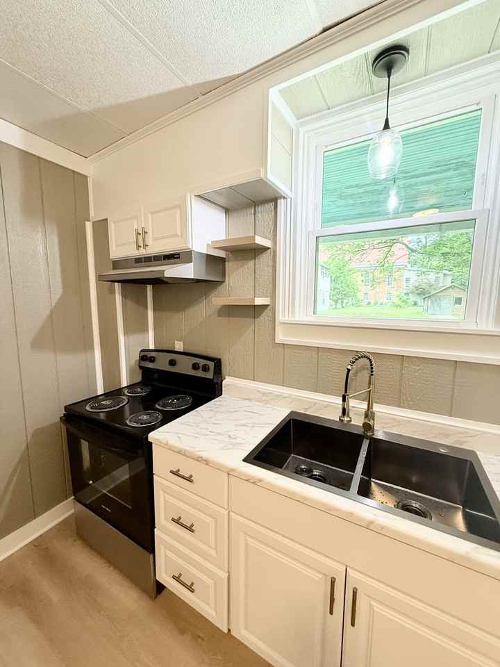13101 Main St #2 - Photo 2 of 14
