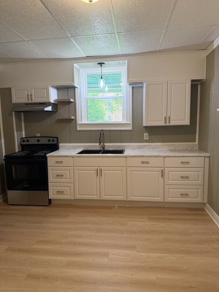 13101 Main St #2 - Photo 3 of 14